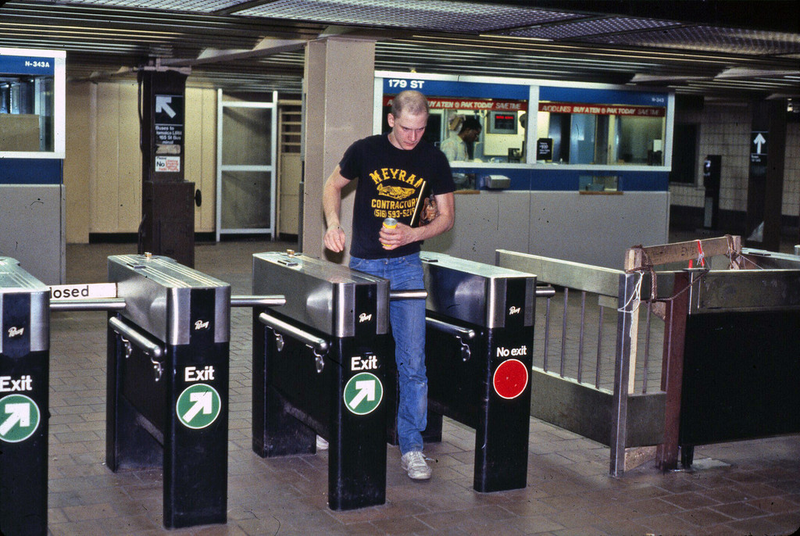 Illustration for article titled 37 Rare and Beautiful Images of the NYC Subway in the 1980s
